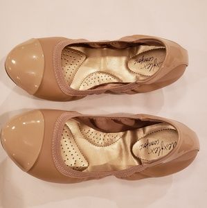 New Dexflex Comfort Claire Scrunch Ballet Flat